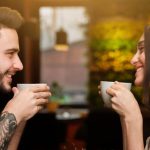 Jak snadno flirtovat se ženami a nepůsobit nudně: nečekané tipy